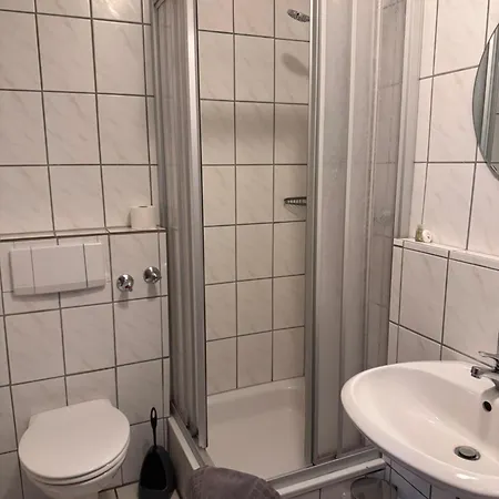 Fruehstueckspension Stenbrock * Grevenbroich