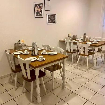 Fruehstueckspension Stenbrock Bed & Breakfast Grevenbroich