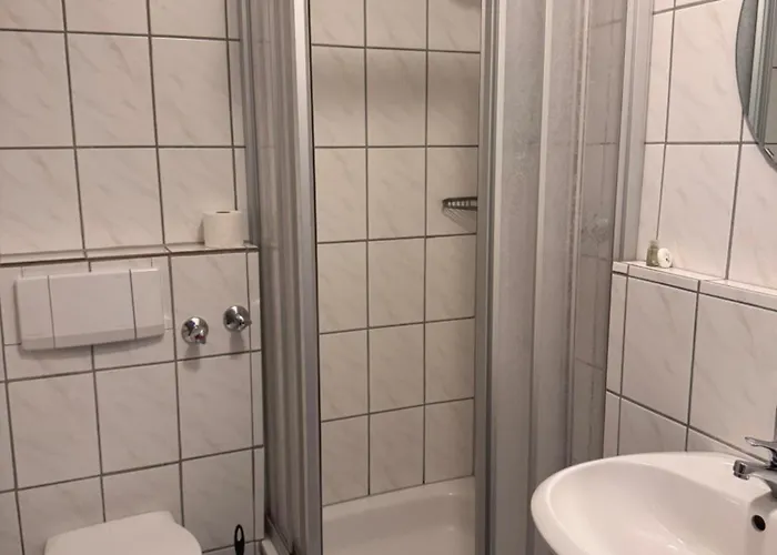 Fruehstueckspension Stenbrock * Grevenbroich
